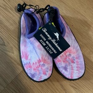 New youth water shoes tommy Bahama
